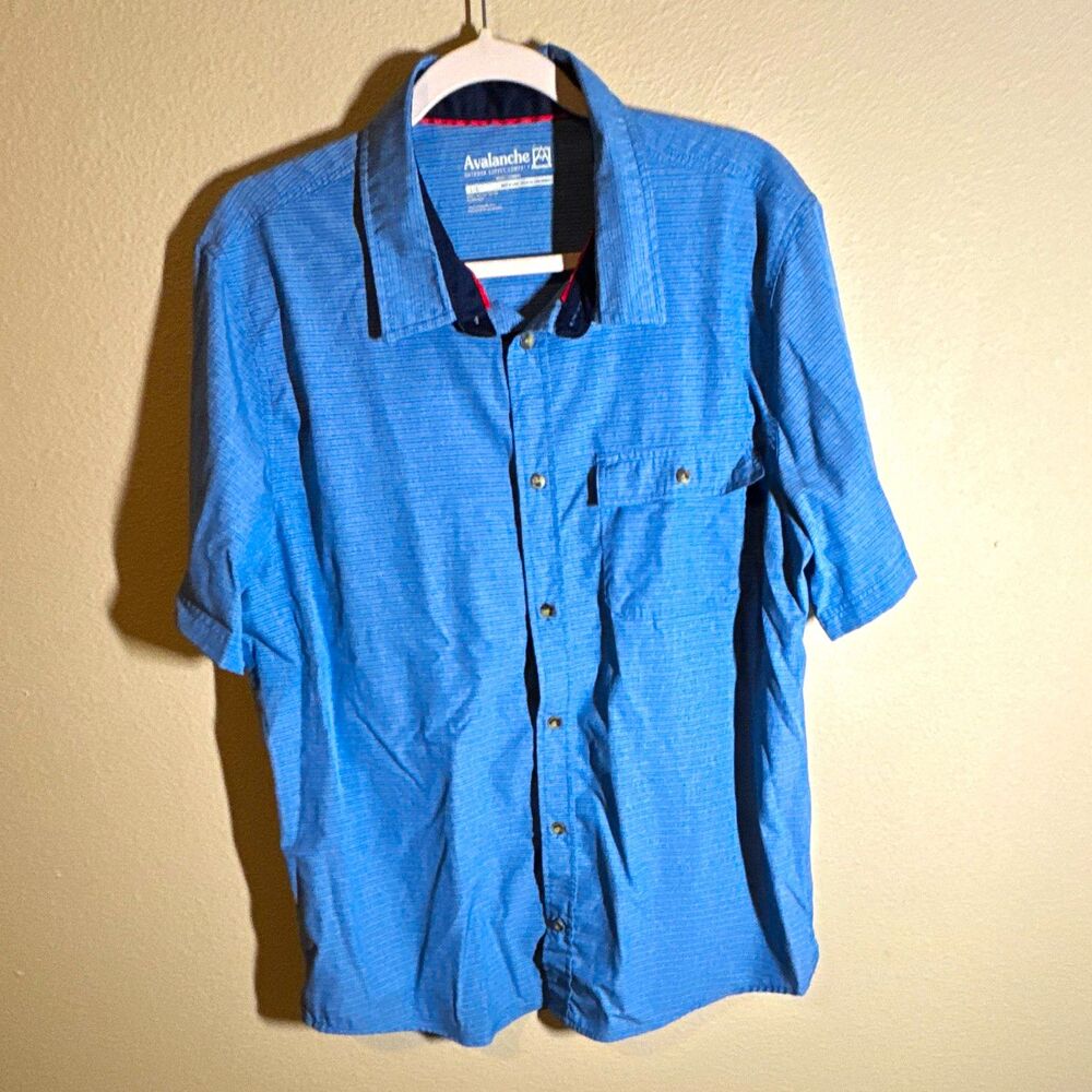 Avalanche Men’s Blue Textured Short Sleeve Button-Up Shirt Size L